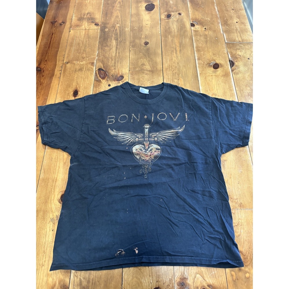 Vintage Bon Jovi 2011 Tour T-Shirt Men's Size Large Hanes Heavyweight Rock Band